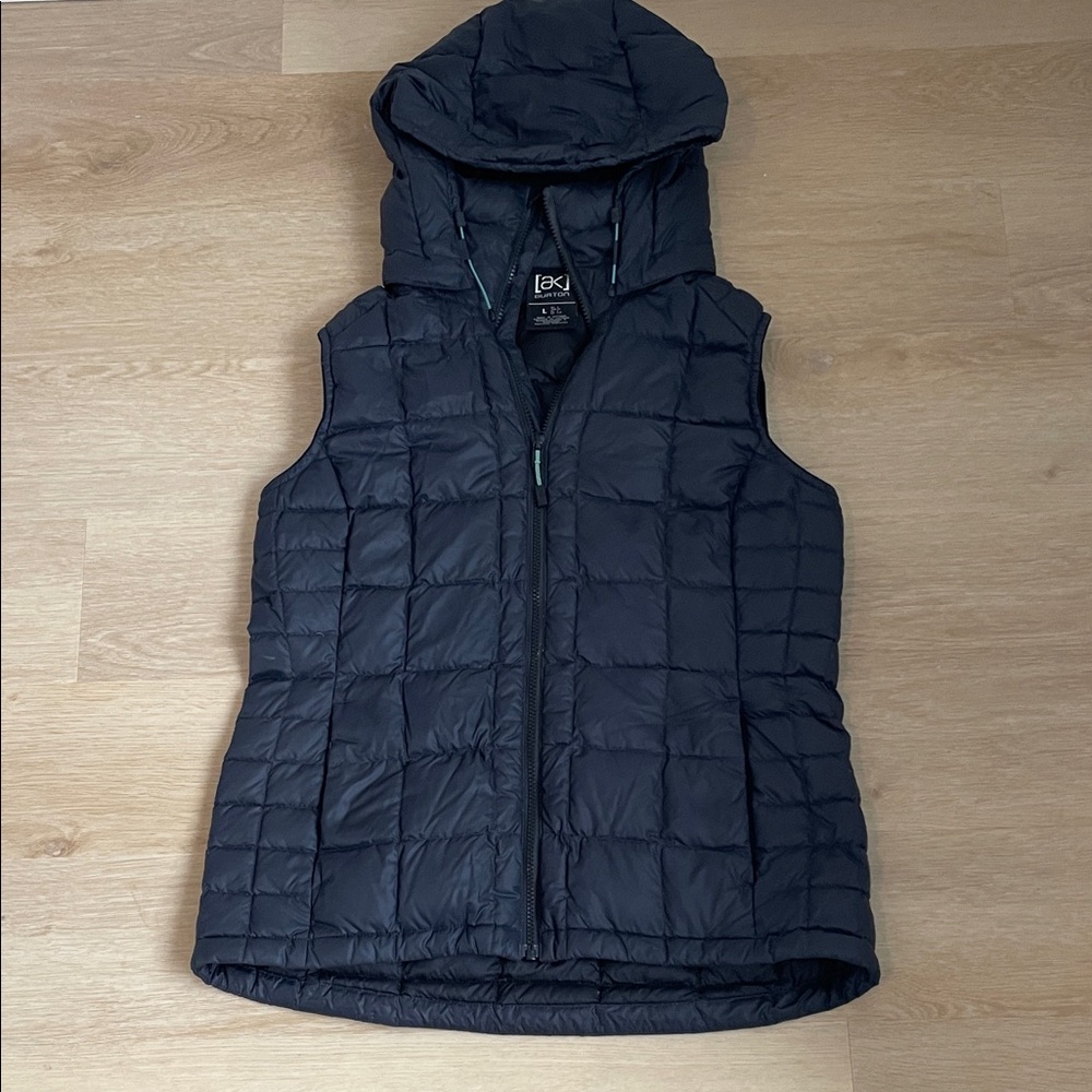 Burton AK Women’s Puffer  Dark Quilted Hooded Large Vest - Picture 4 of 9